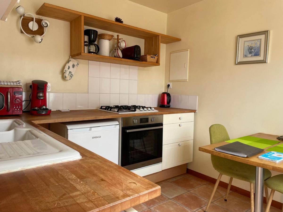 Maisonnette à : La Jaune Étables