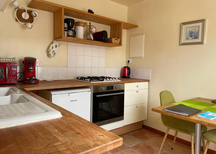 Maisonnette A Etables : La Jaune